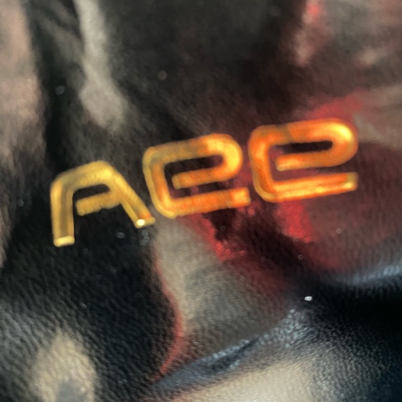 Leather Over-The-Knee flat heel Boots. Pull on. aee black. size 6 - Picture 6 of 9